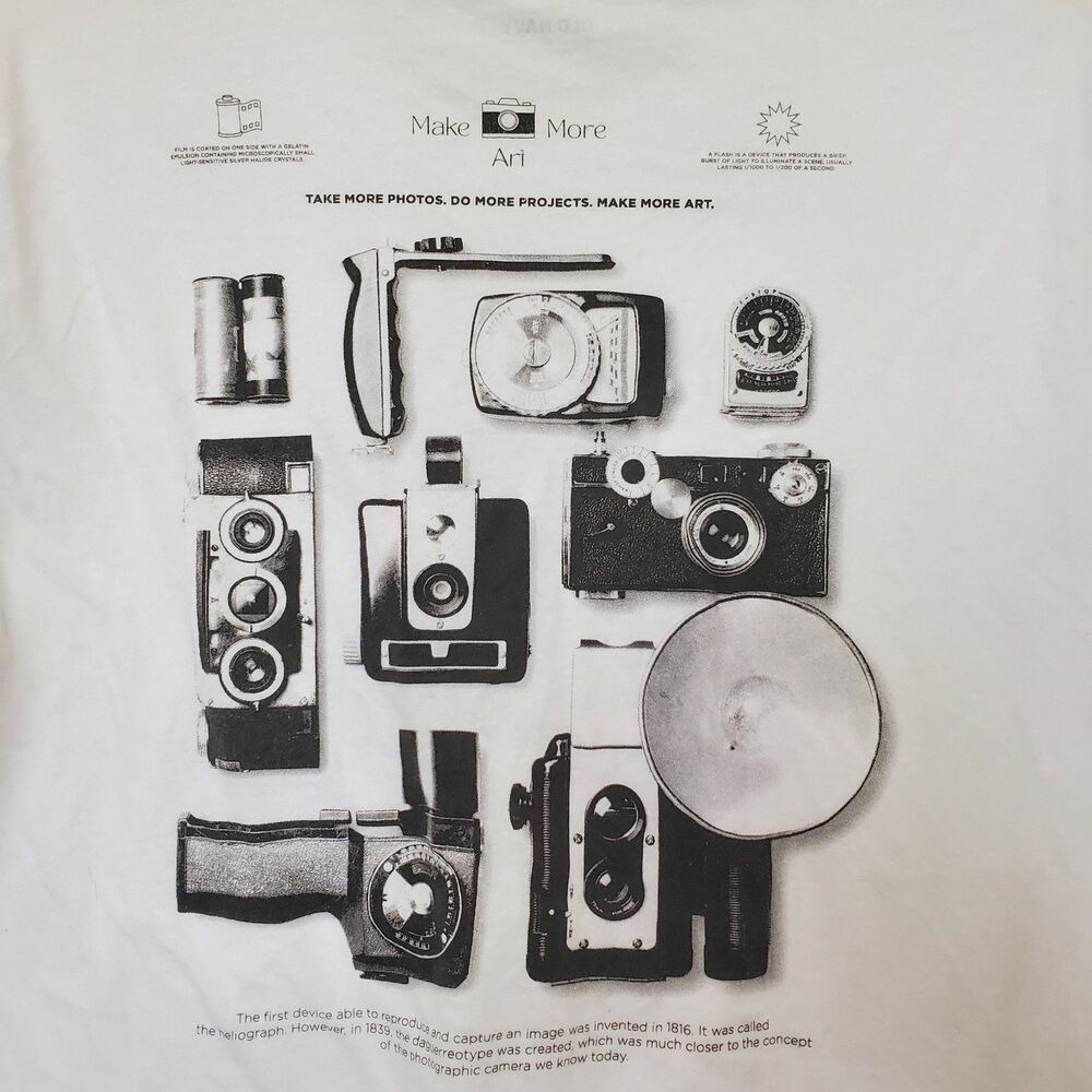 Old Navy Mens White Film Photography Vintage Camera Graphic T-Shirt Size M
